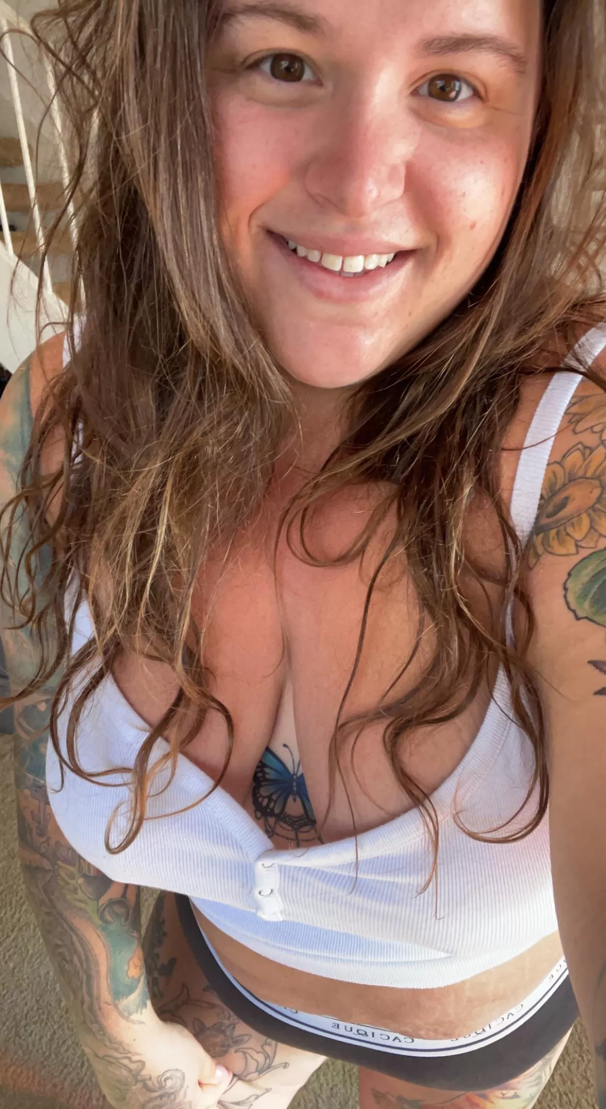 bbw stoner covered in tattoos, let my curves melt your stress away!