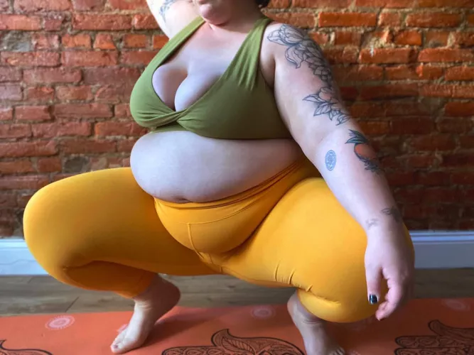 Big fat stretch sesh interrupted by my own insatiable appetite for belly rubs