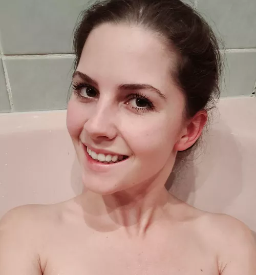 bubble baths are best on cold winter days 😇