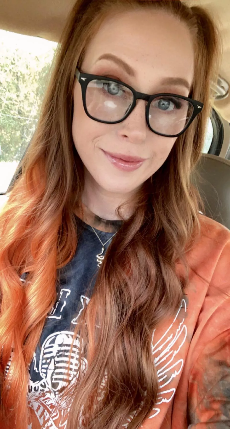 burnin out my fuse out here alone 🎶