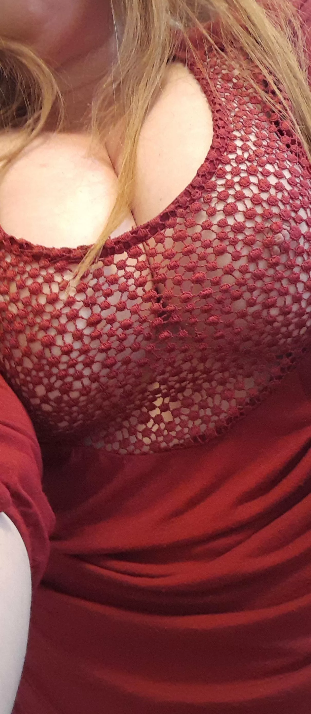 Christmas cleavage - just need a good choker 😈