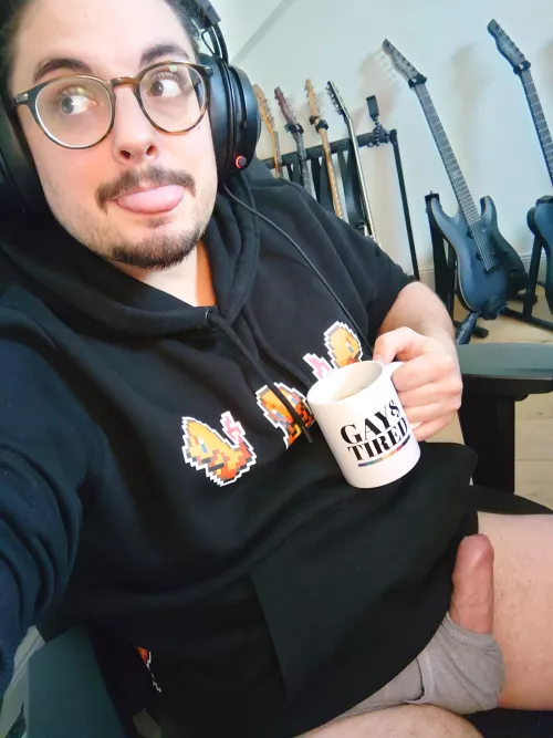 Coffee and gayming?