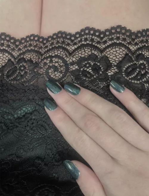 do you like dark green?