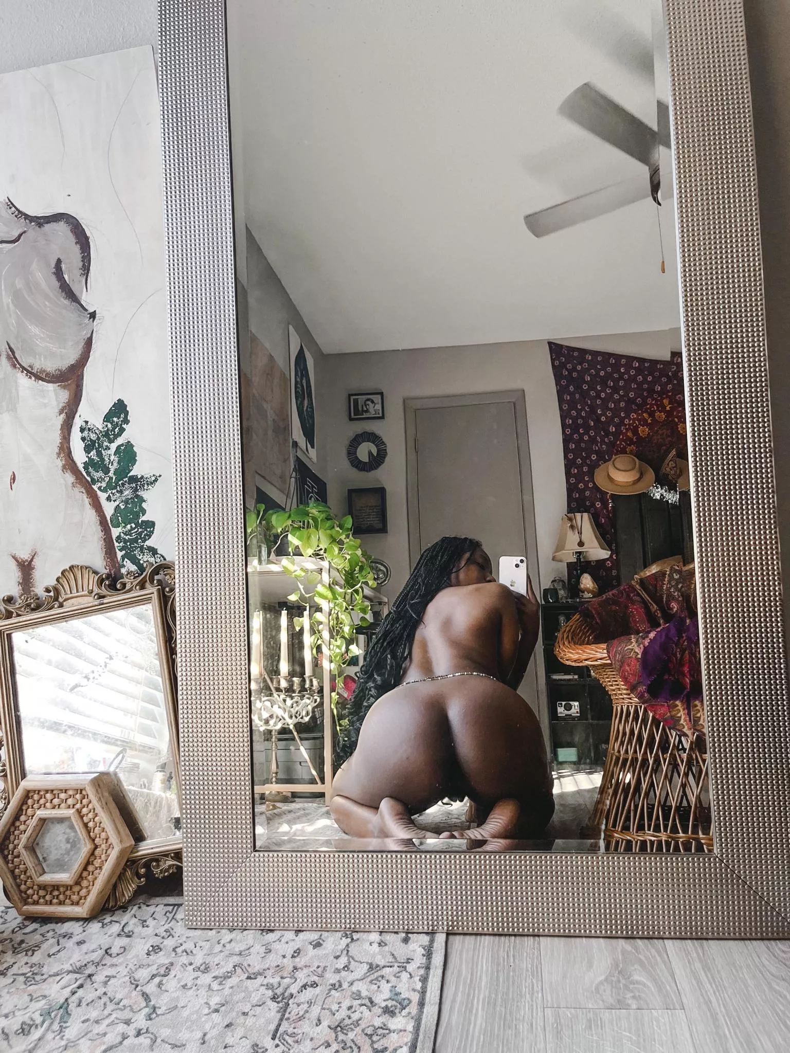 [F] POV: I send this to you while you're at work.