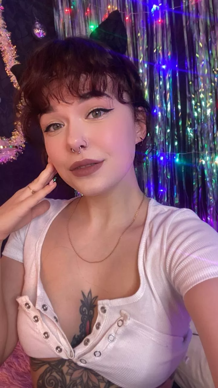 Feeling so cute with that makeup