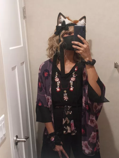 Felt uwu~ Might haunt a subway station~