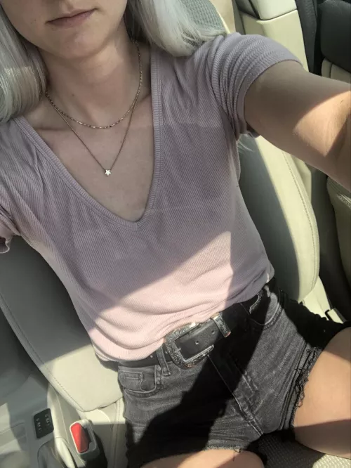 Flat chest? How about no chest 😅