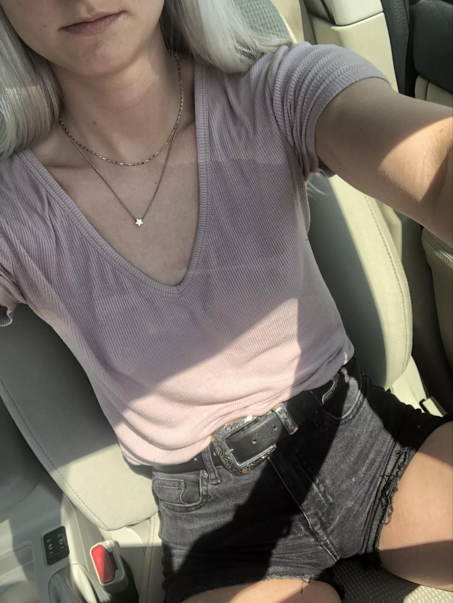 Flat chest? How about no chest 😅