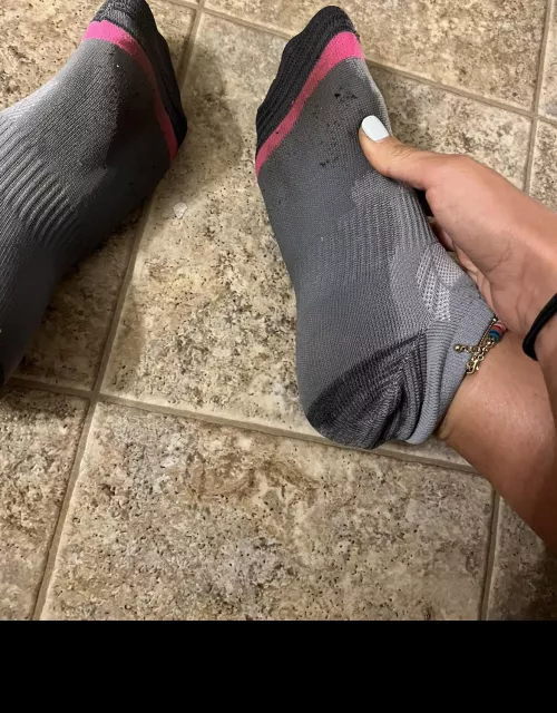 [F]resh gym socks 😜