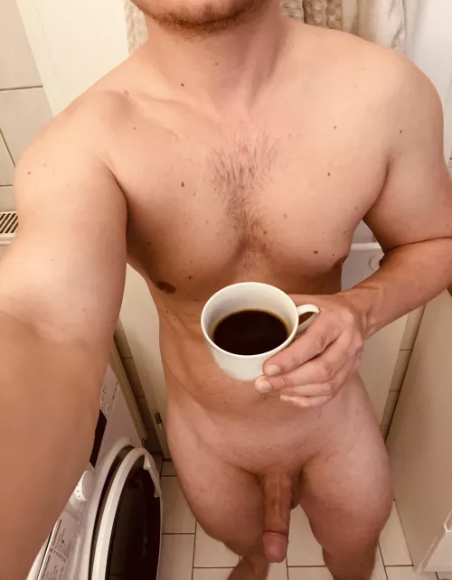 Good morning fellow coffee lovers ✌🏻Can I convince you for a cup? 😏☺️