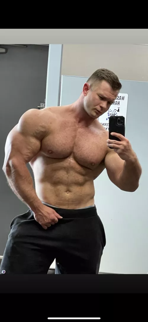 Growing my furr in. I’ll be a buff bear