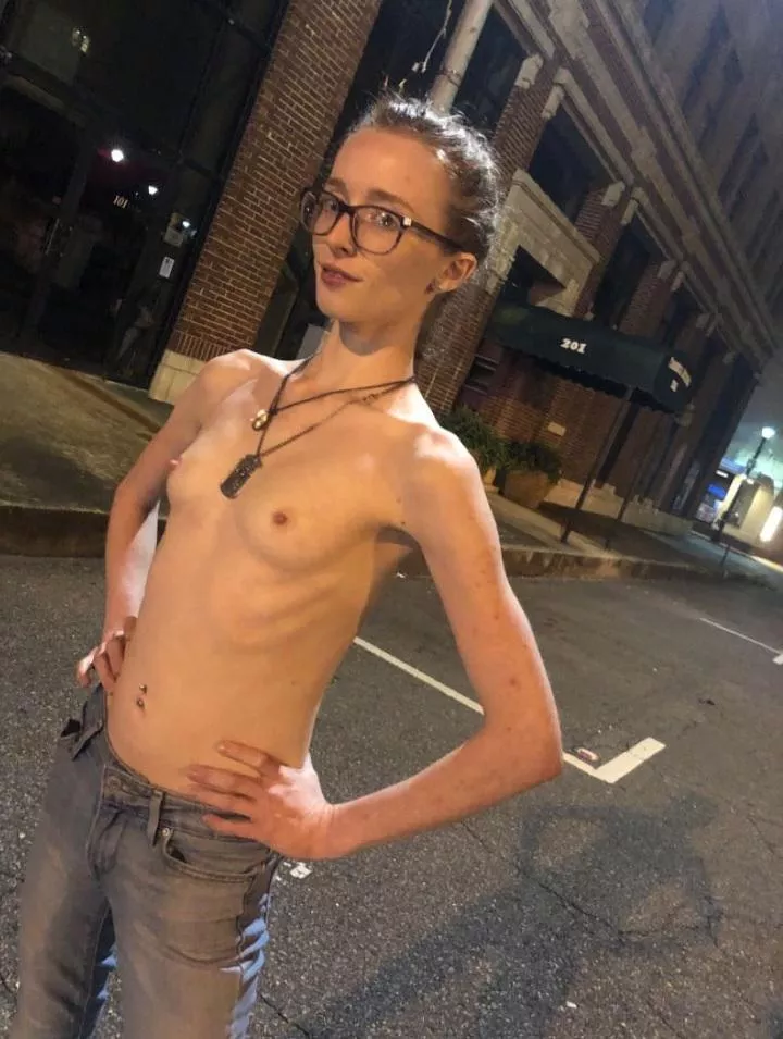 Happy Throwback Thursday 😜 What would you do if you caught me walking through your city?