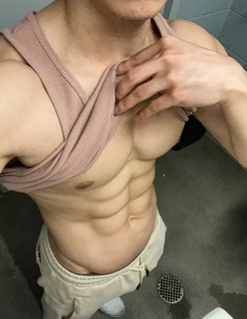 Help me shower bro? 😈 hmu (19)