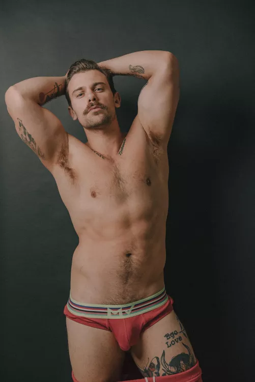 Honestly feelin like i want more tattoos..