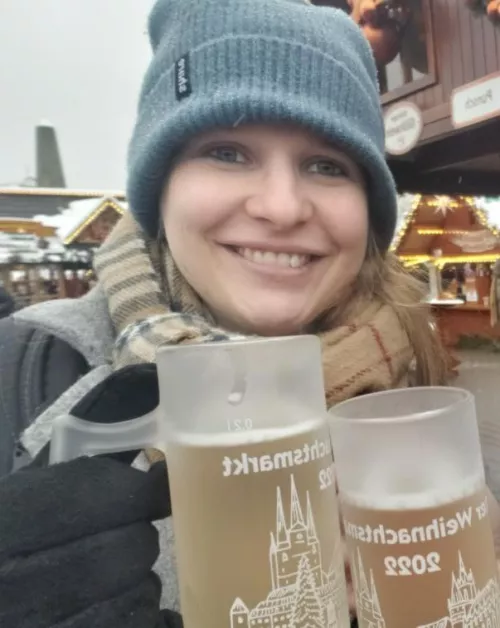 I don’t know why but I suddenly want to fuck her