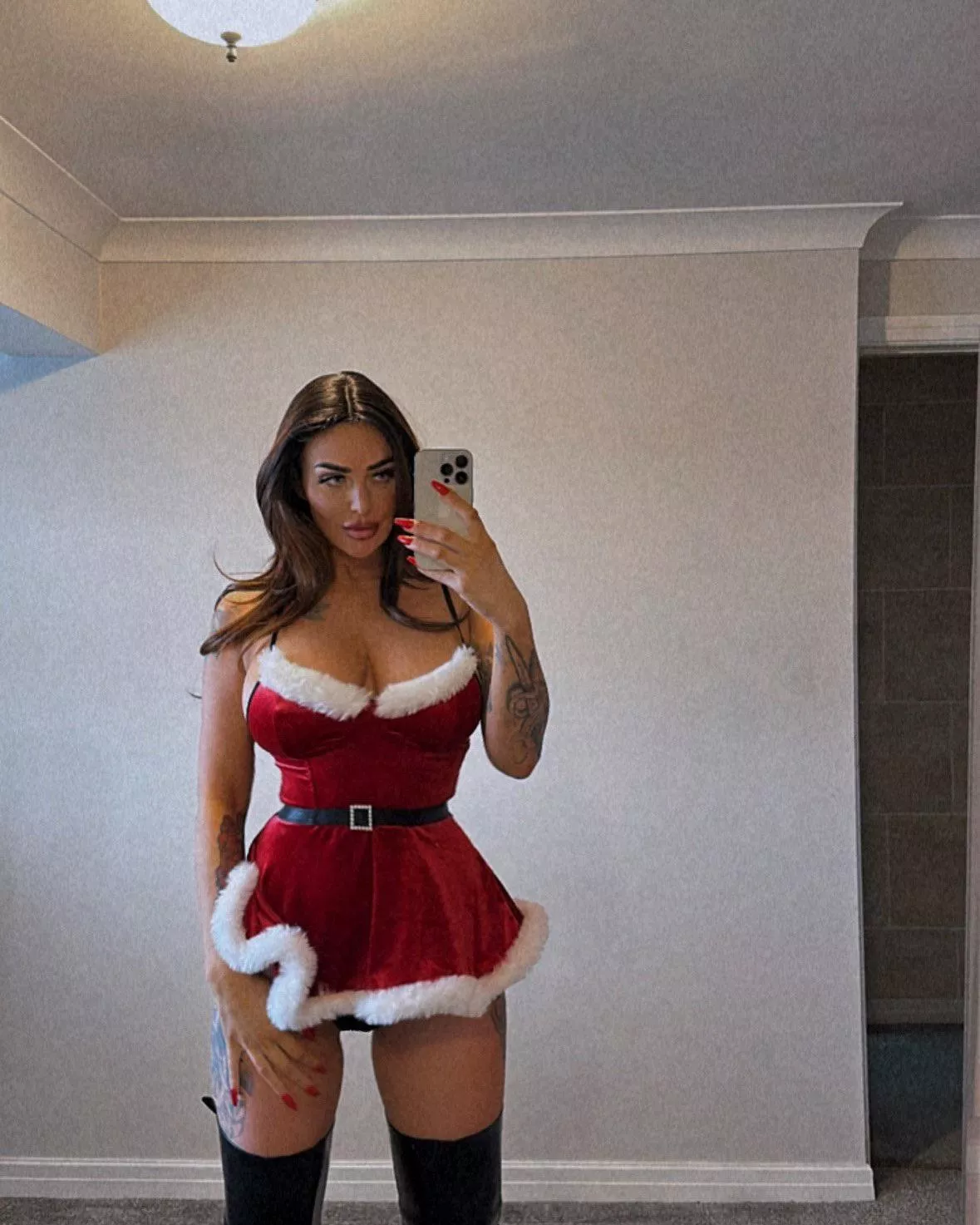 I hope you’ve all been behaving 😘🎅🏻🎄