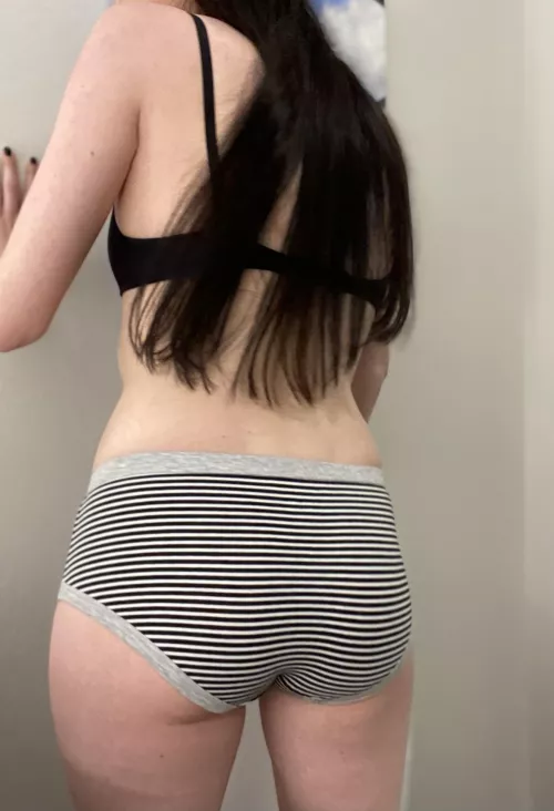 I love being spooned and feeling your hard-on rub my ass