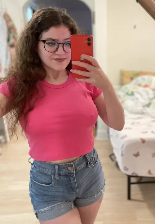 I love denim shorts 💗