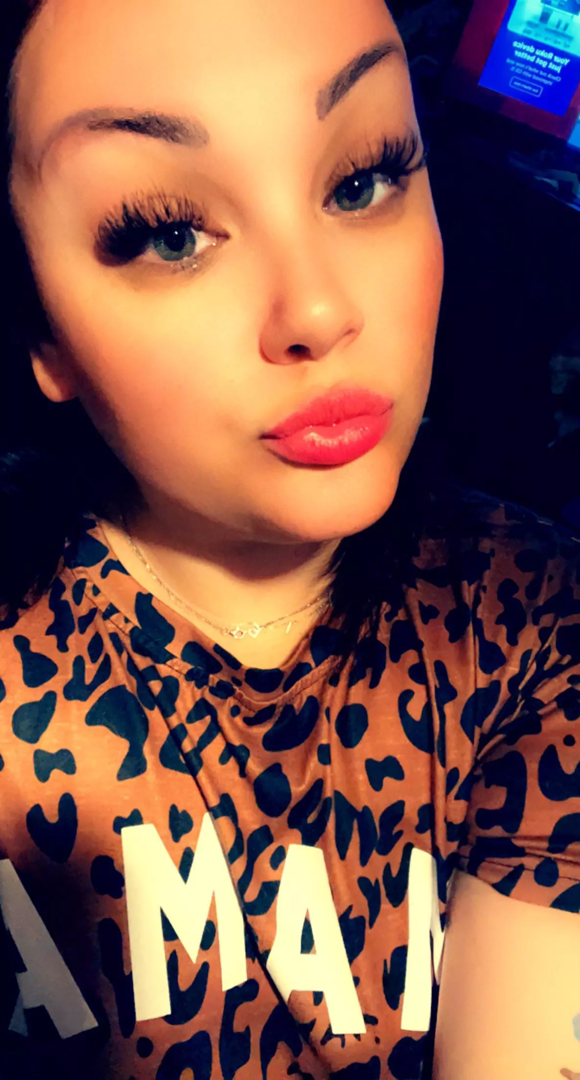 Life is better with lashes and lips. 💋