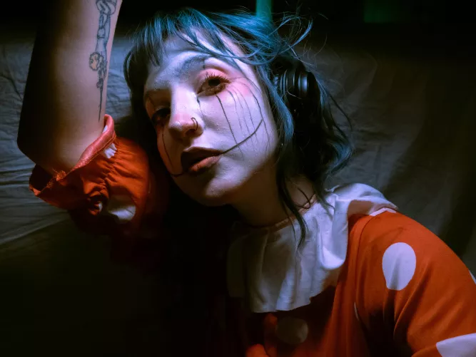 Love clown make ups <3 so alt and always stylish