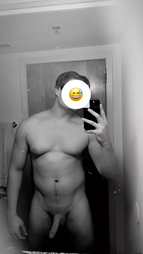 [M] Post-Gym / Pre-Shower