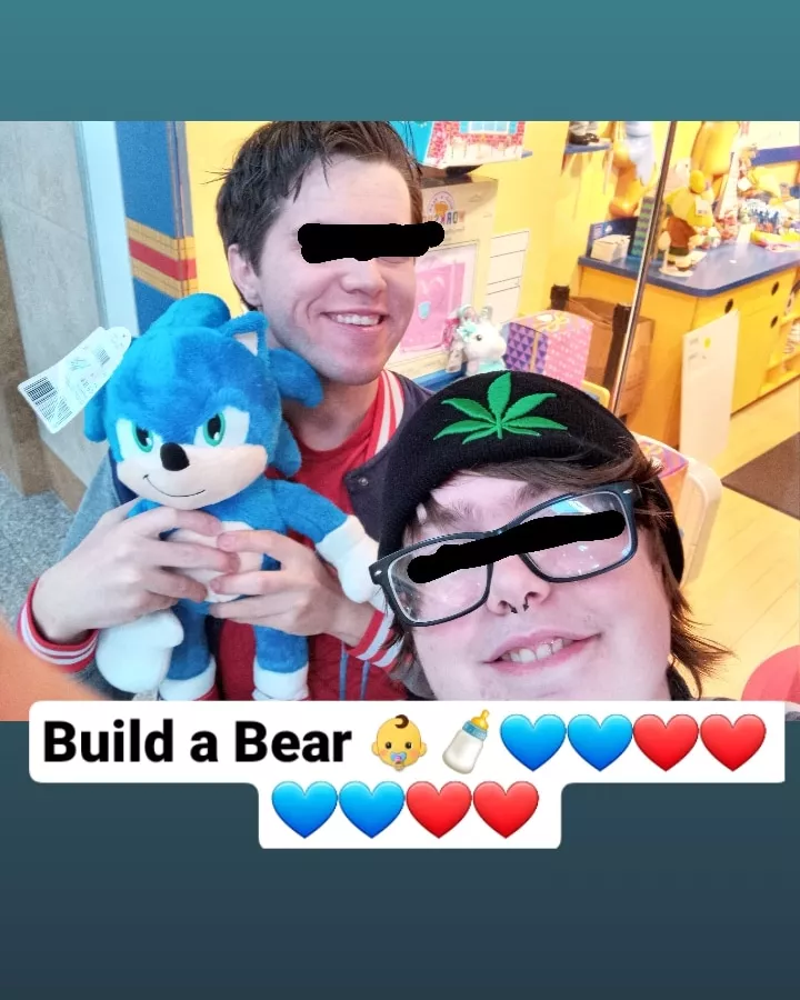 me and my Mommy went to build a bear (We are ldr but I am able to visit for a week 🤗👶🍼💙❤💙❤!