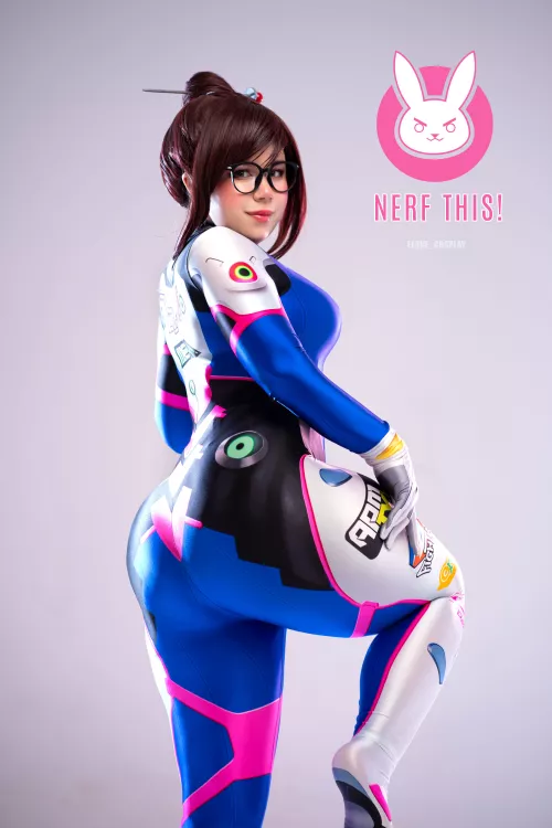 Mei in D Va skin by Elune