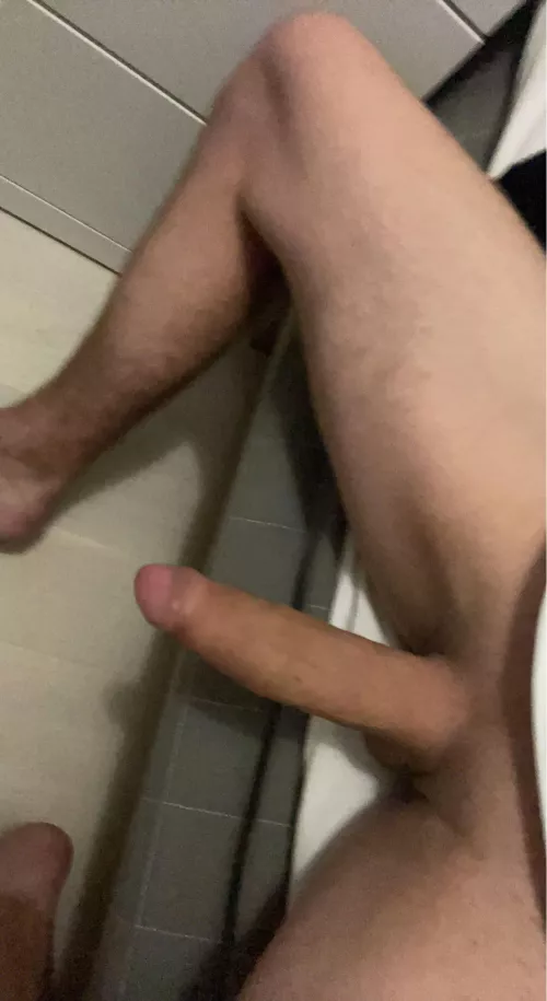 My swollen dick this morning😵‍💫