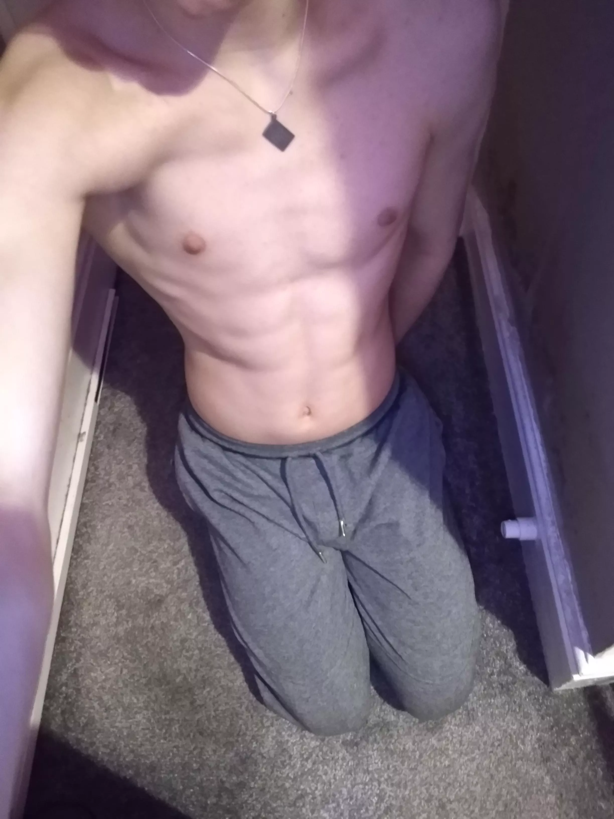 Ok im bored... Line up and lemme suck u all