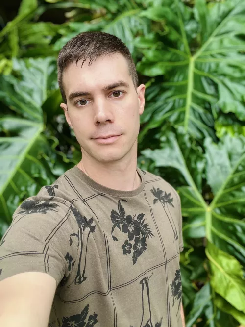 Plant selfie.