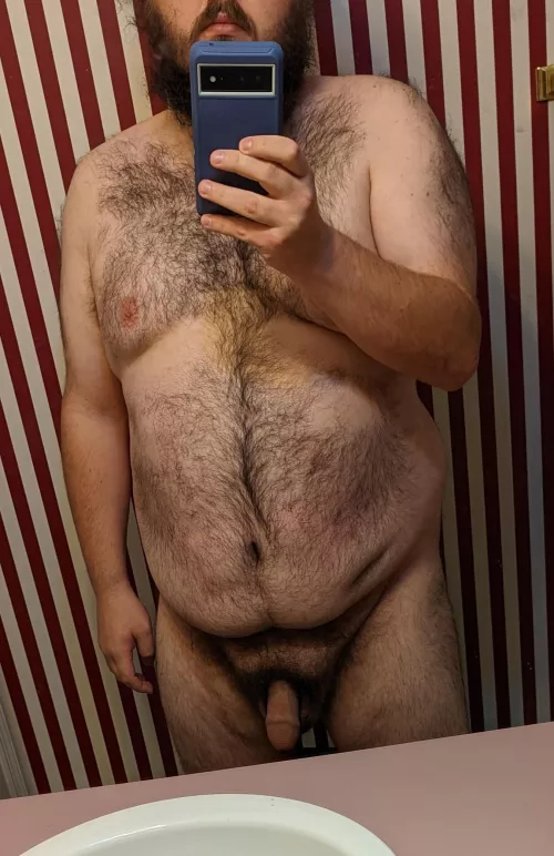 please ignore my hideous wallpaper