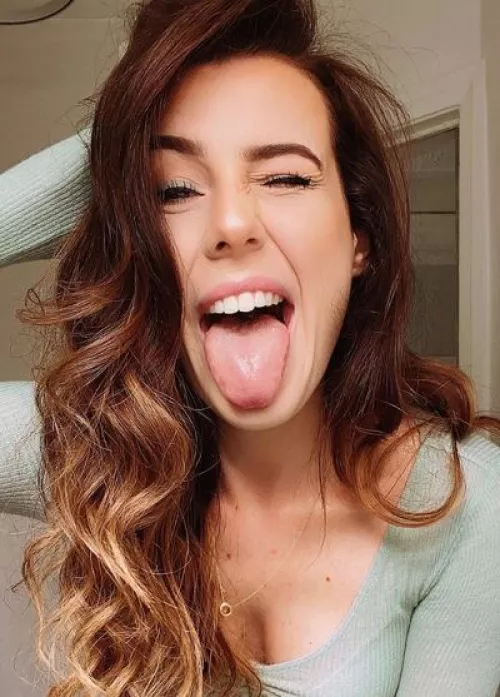 Showing where she wants your load