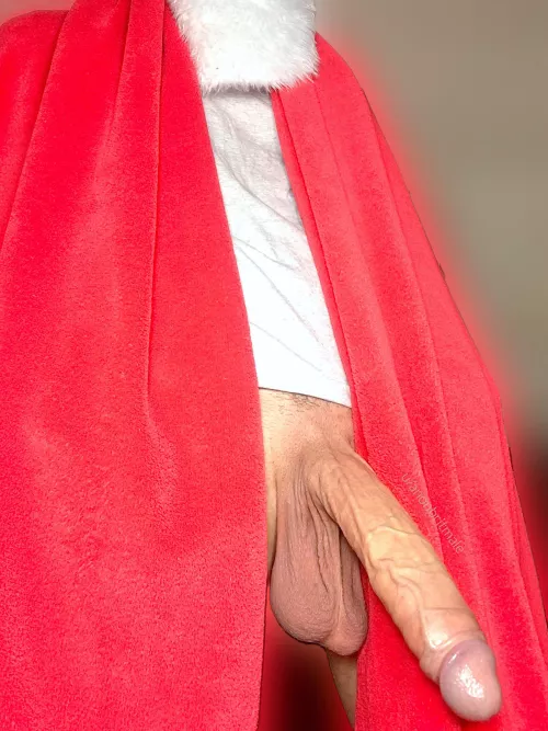 Sit on my lap and tell Santa if you’ve been Naughty 😈 or Nice 😇