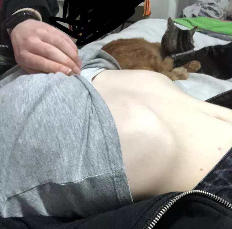 there’s some pussy in the background as well