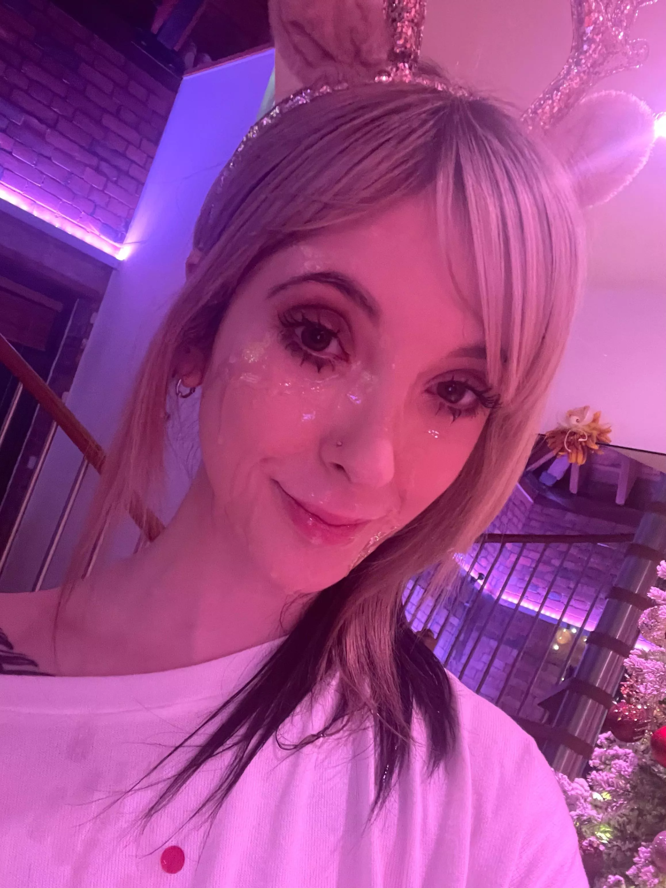 this facial put me in the Christmas spirit 🥰🎄✨