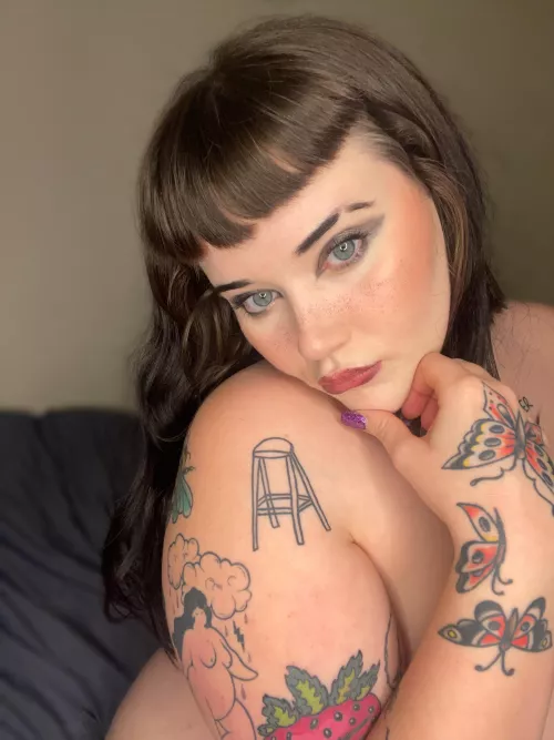 Used glitter for fake freckles !!!