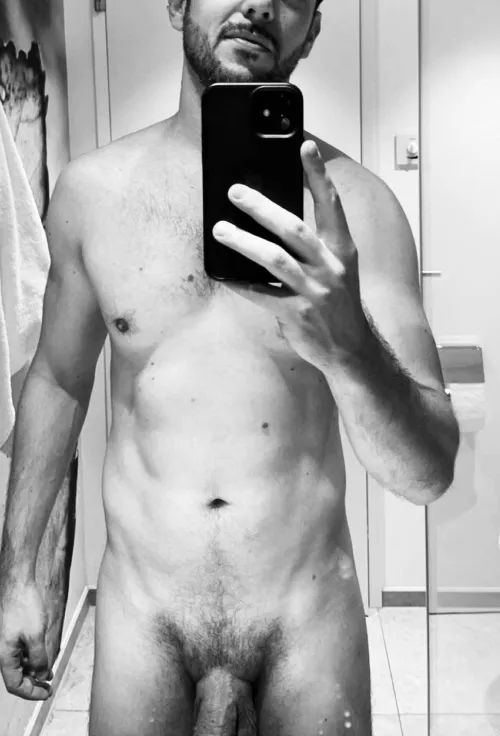 Who doesn’t enjoy breakfast naked?