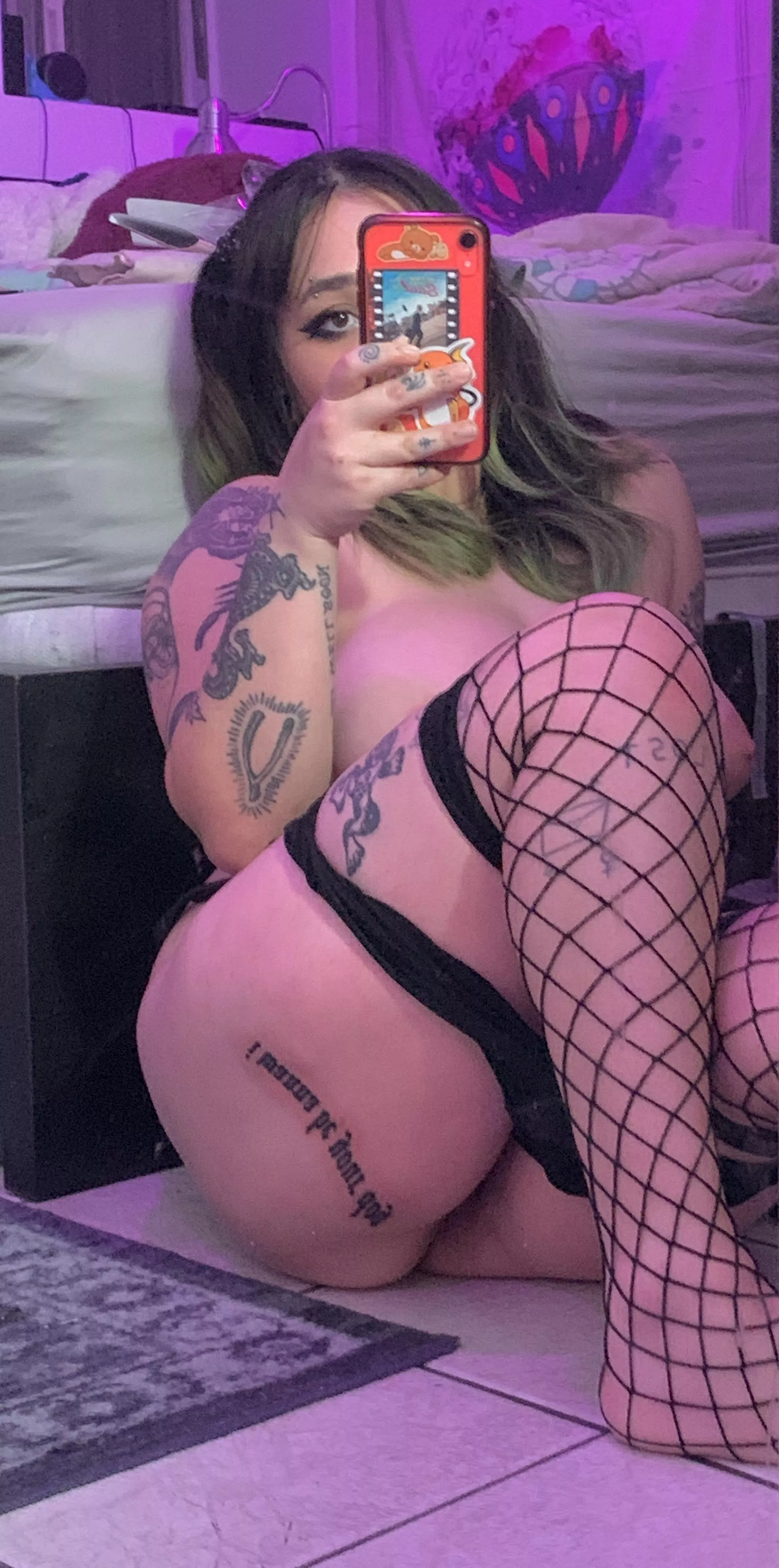 who wants to play with meeee