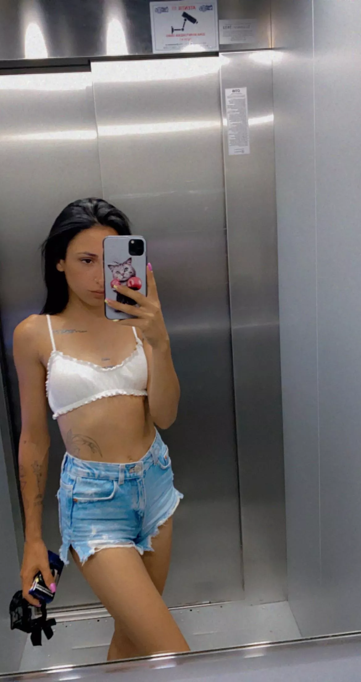 Would we sleep together on the first date? (@pollyy_smalls) [instagram]