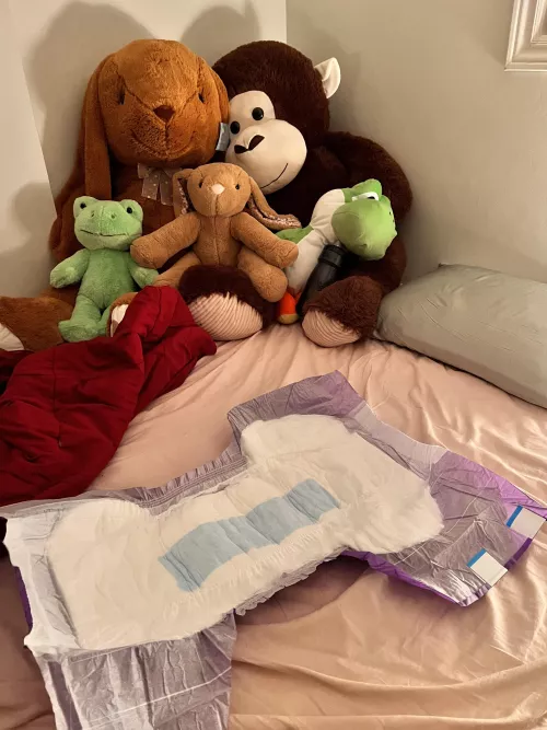 You ever feel like.. you’re being watched…? 🤔