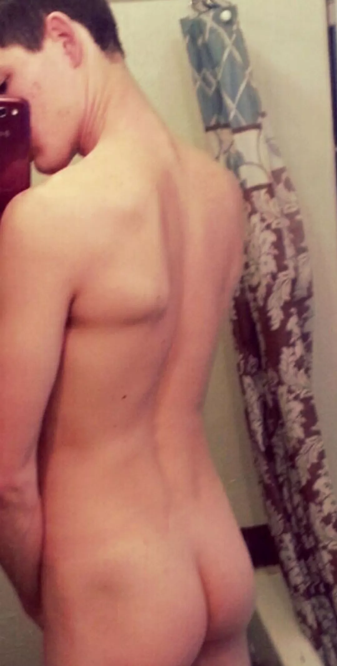 [24] spank me first? kinky tops hmu 😊