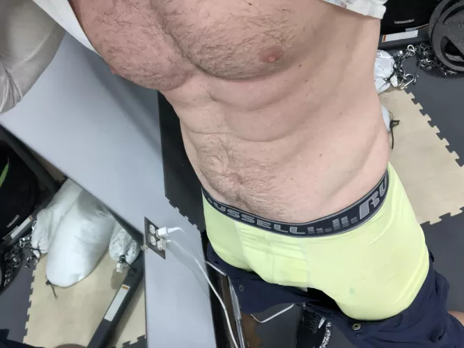 (28) US artist, say hi 😏