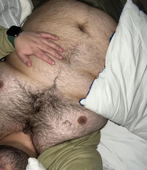 29M want a long term bromance with this bear?