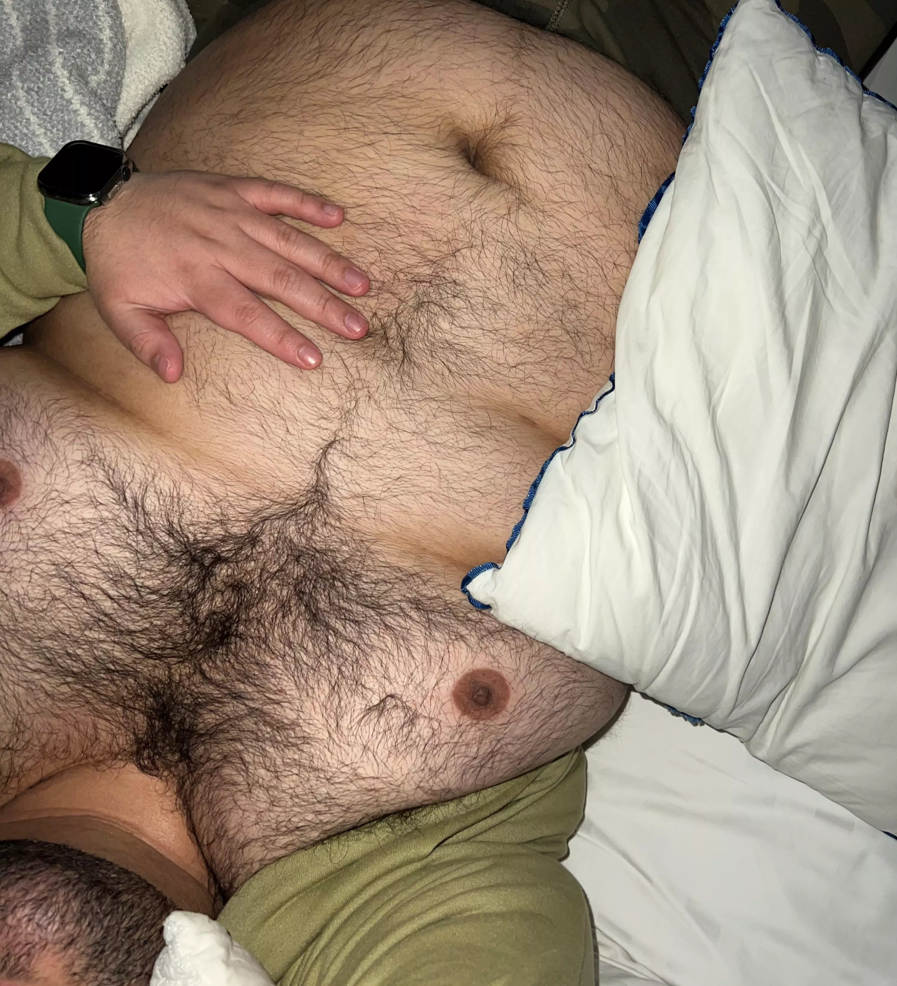 29M want a long term bromance with this cub?