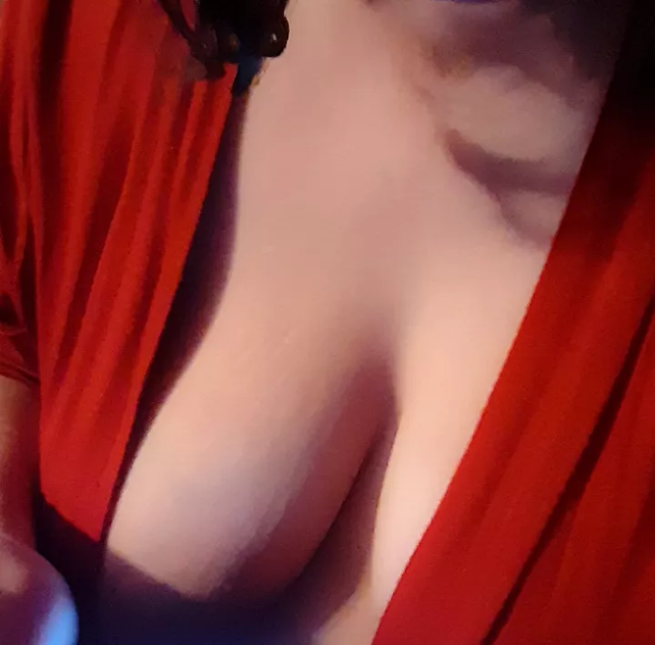 almost Milfmas! 🔥