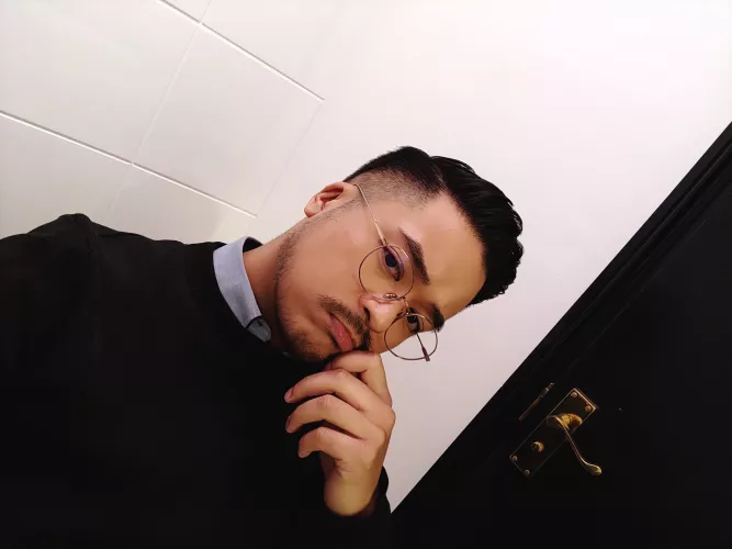 Anyone else stuck at work while everyone else has started the holidays? 😣