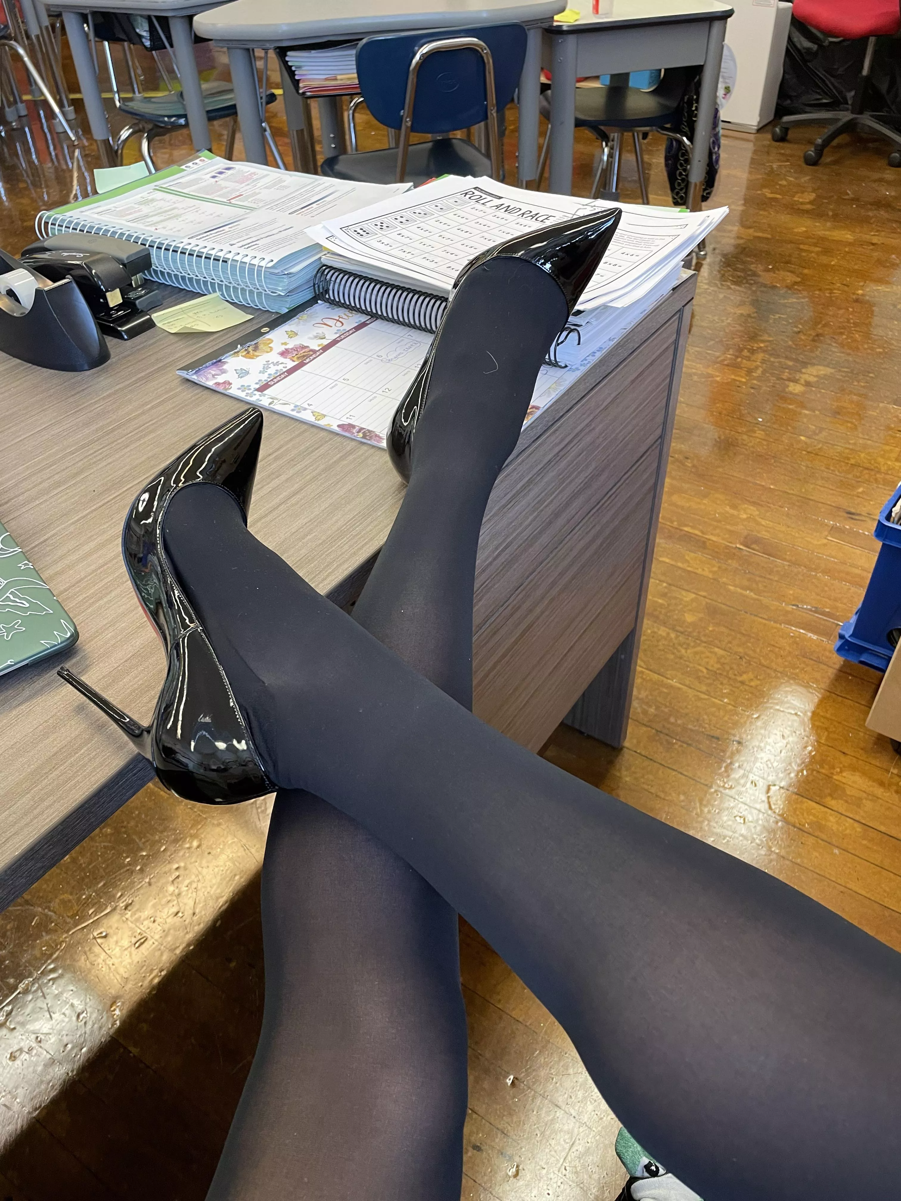 Bored at work - dreaming of the holidays ❤️