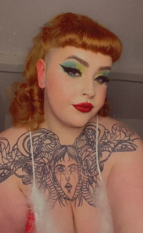 Christmas Eve Eve make up ❤️