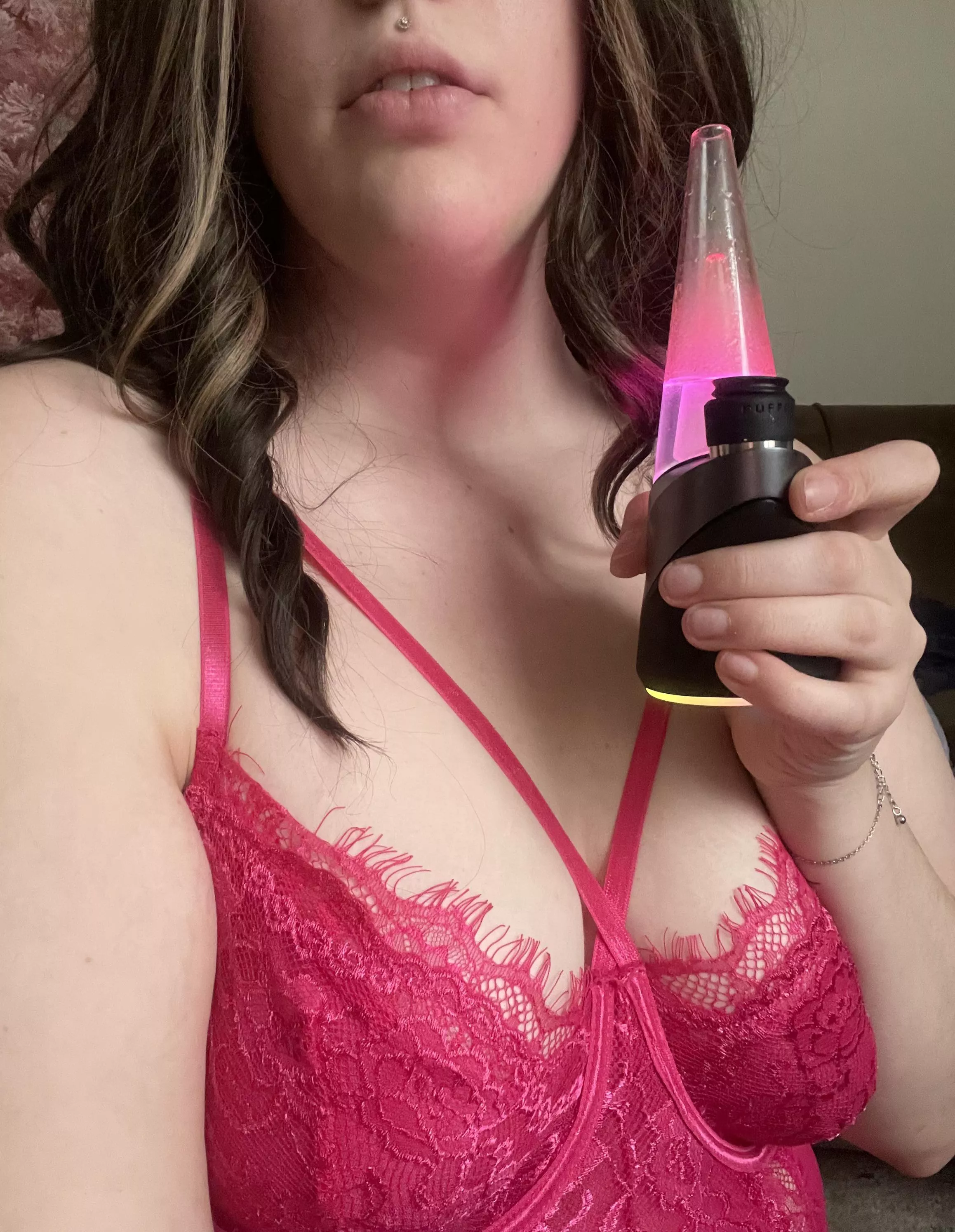 come smoke with me 🍃✨