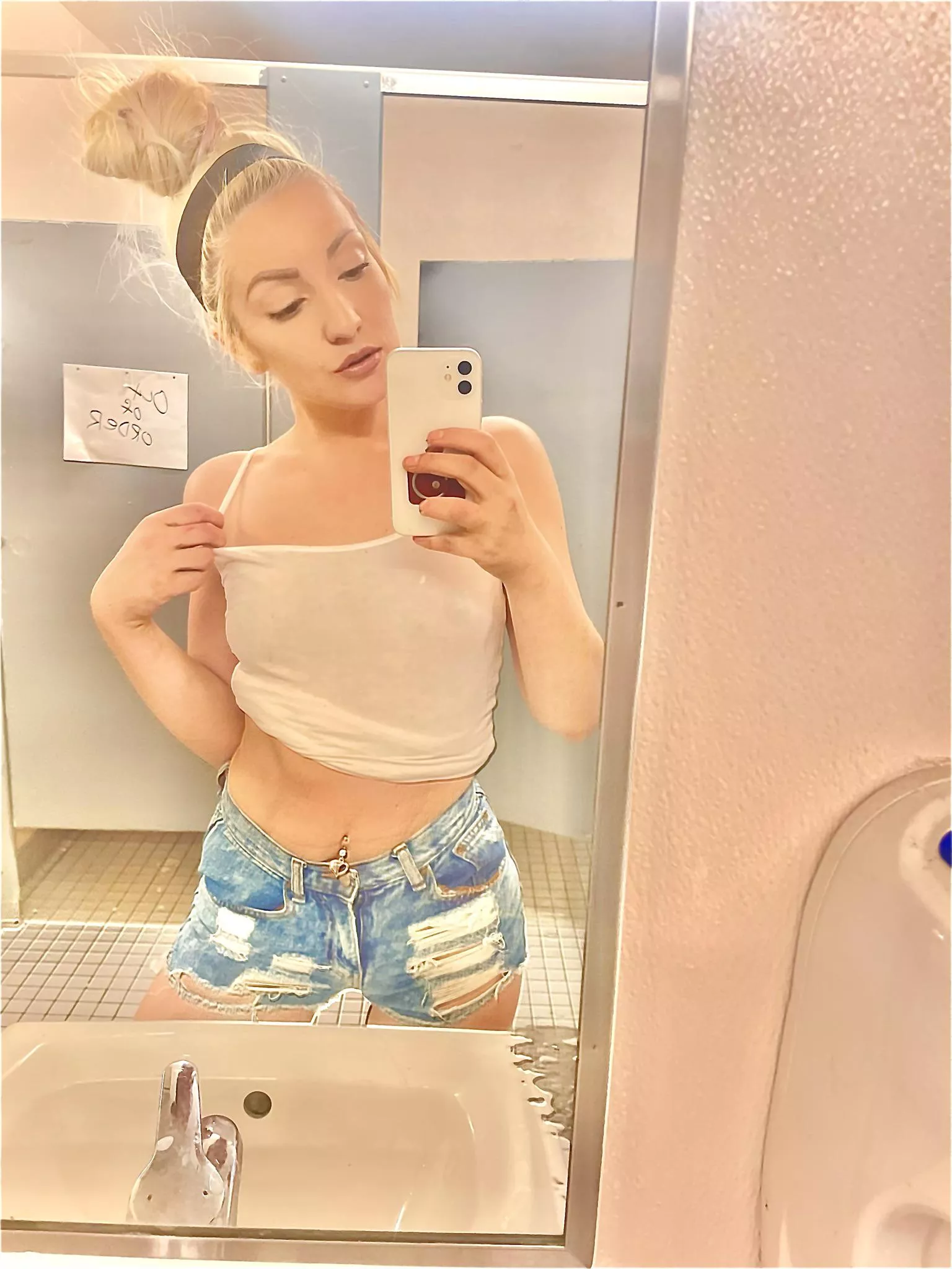 cum play with me 😈